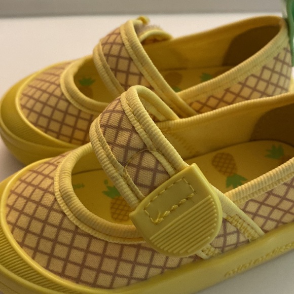 COPY - Mini Melissa size 6 toddler girls Yellow and 🍍 pineapples print baby Jan… - Picture 4 of 10